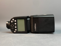 Godox ThinkLite TT685 II отсутствует накладка на корпусе