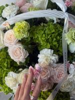 Цветочная корзина в зеленых оттенках