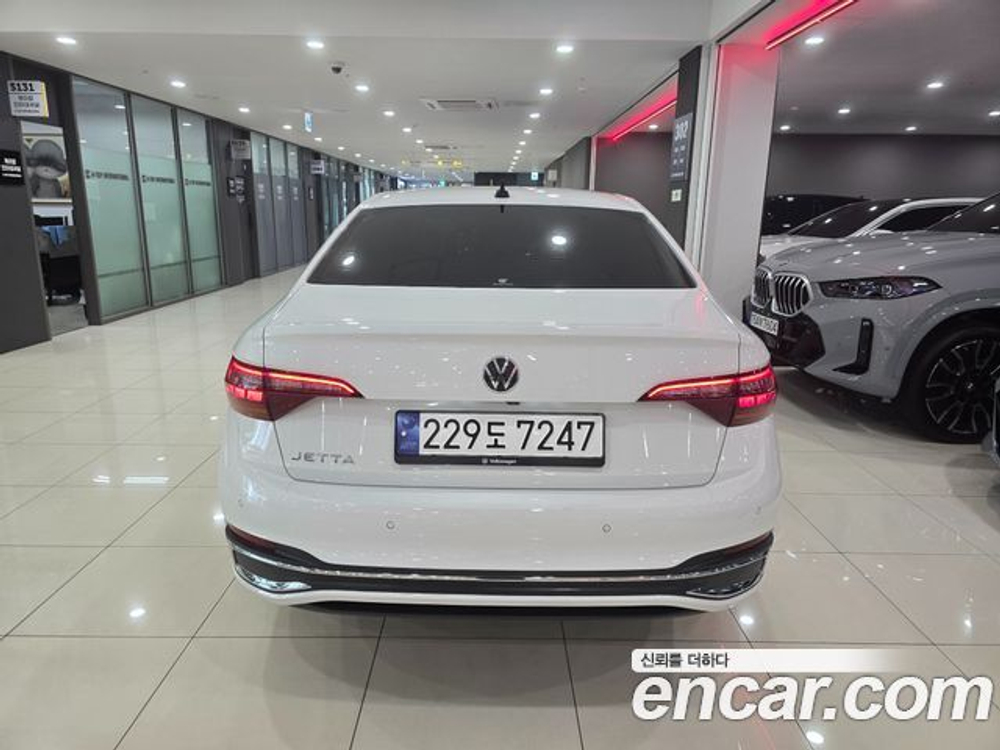 Volkswagen Jetta 1.5 TSI — 2023