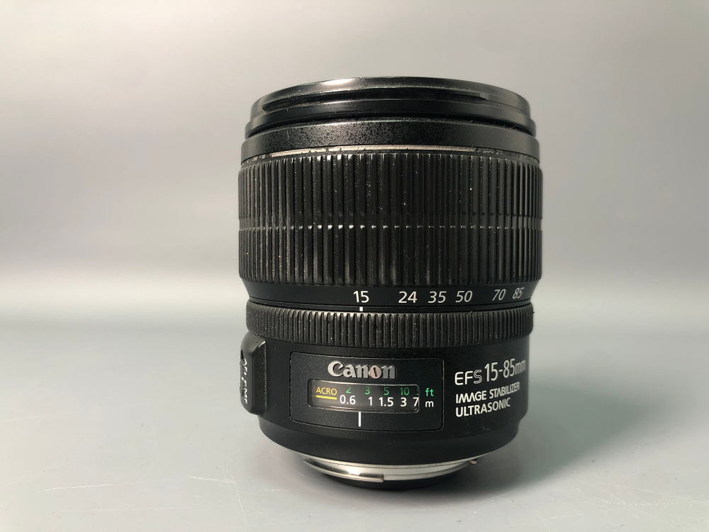 Canon EF-S 15-85mm 3.5-5.6 IS USM