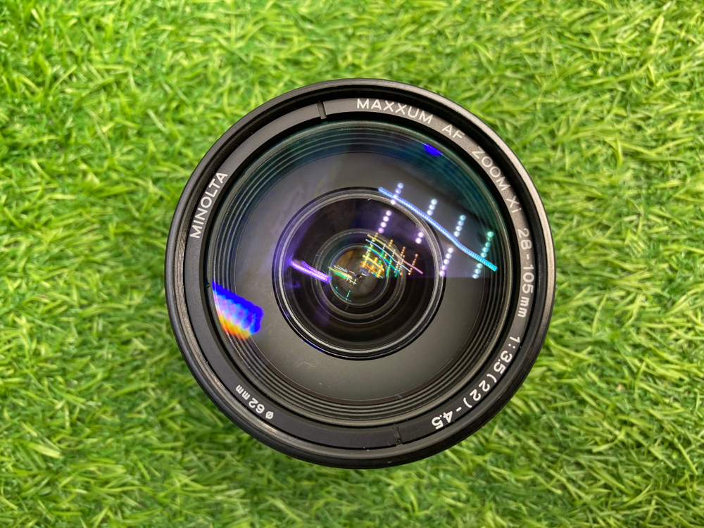 Minolta Dynax 9Xi + 28-105mm 3.5-4.5 Xi