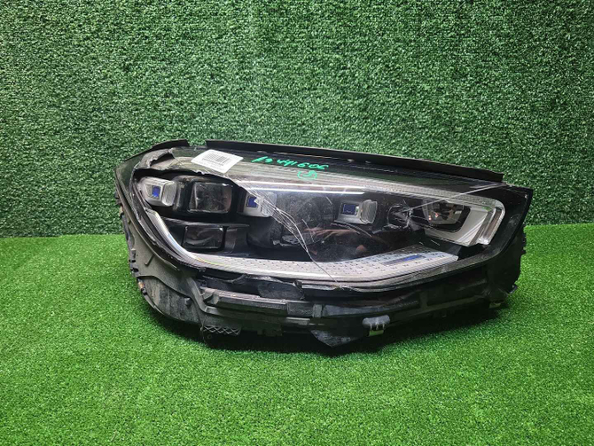 Фара правая Mercedes S W223 (20-нв) Digital Light