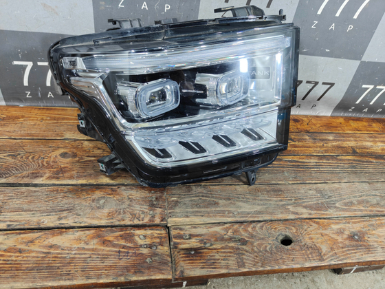 Фара правая LED Tank 500 21-нв Б/У Оригинал 4121105XKV3AA