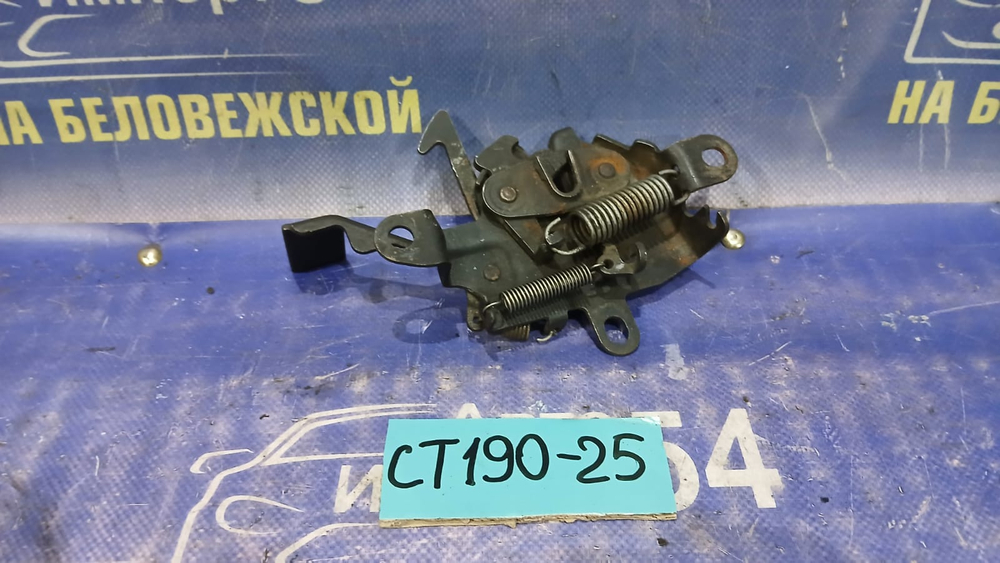 Замок капота TOYOTA CORONA 1995
