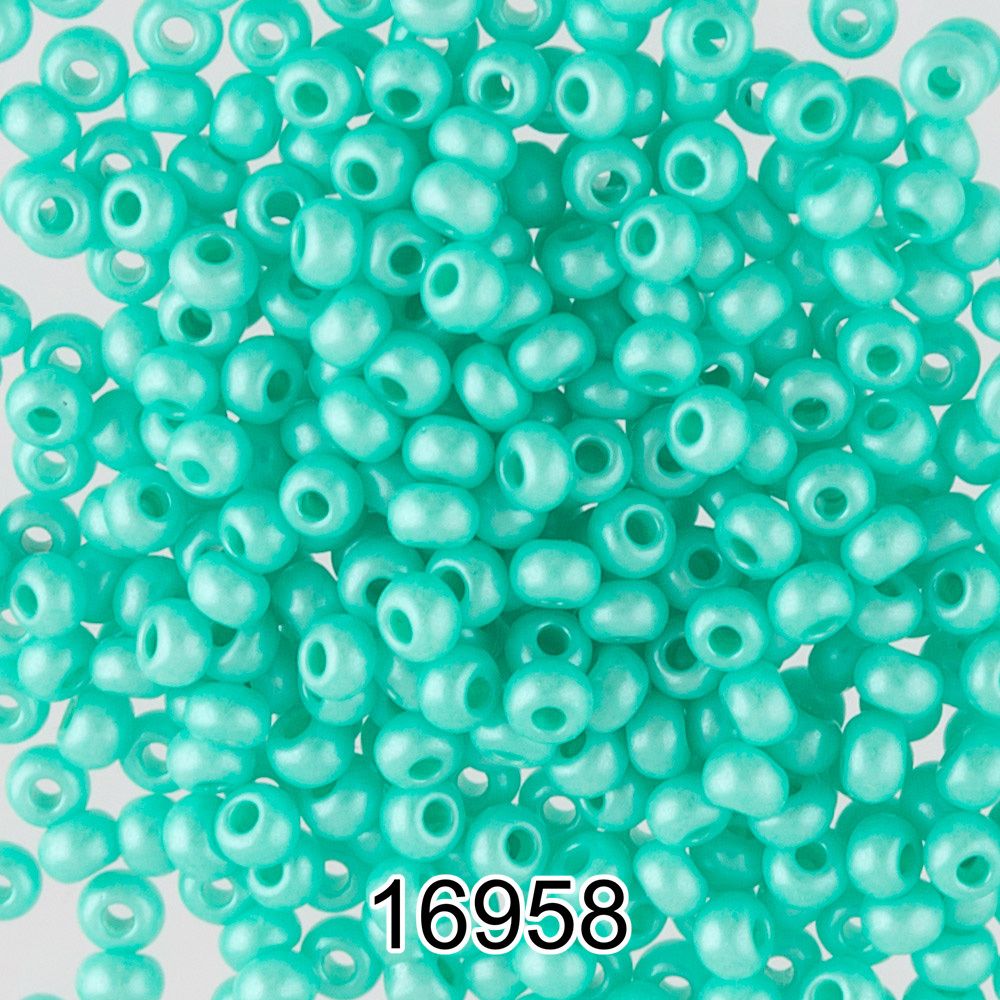 Бисер Preciosa 10/0 (2.3 мм), 500 г, 16958 (Ф312) зеленый Бисер Preciosa 10/0 (2.3 мм), 500 г, 16958 (Ф312) зеленый