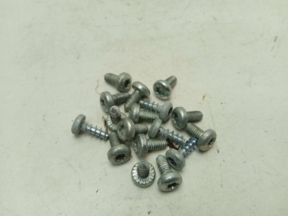 SRV55T03EU/30 ктп17 Крепеж для посудомоечной машины Bosch SRV55T03EU/30 б/у