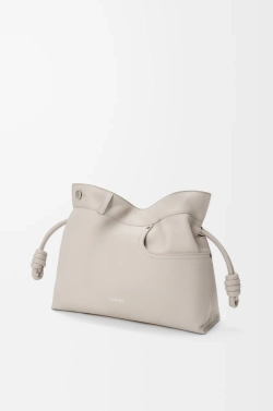 Loewe Сумка-клатч среднего размера Panta Flamenco из блестящей телячьей кожи, экрю