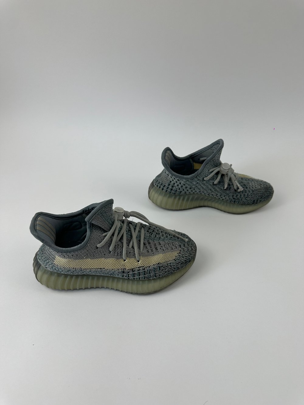 Кроссовки Adidas Yeezy boost