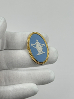 Брошь Wedgwood голубая