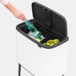 Brabantia Контейнер для мусора Bo Touch 11 л + 23 л белый EAN 8710755313547