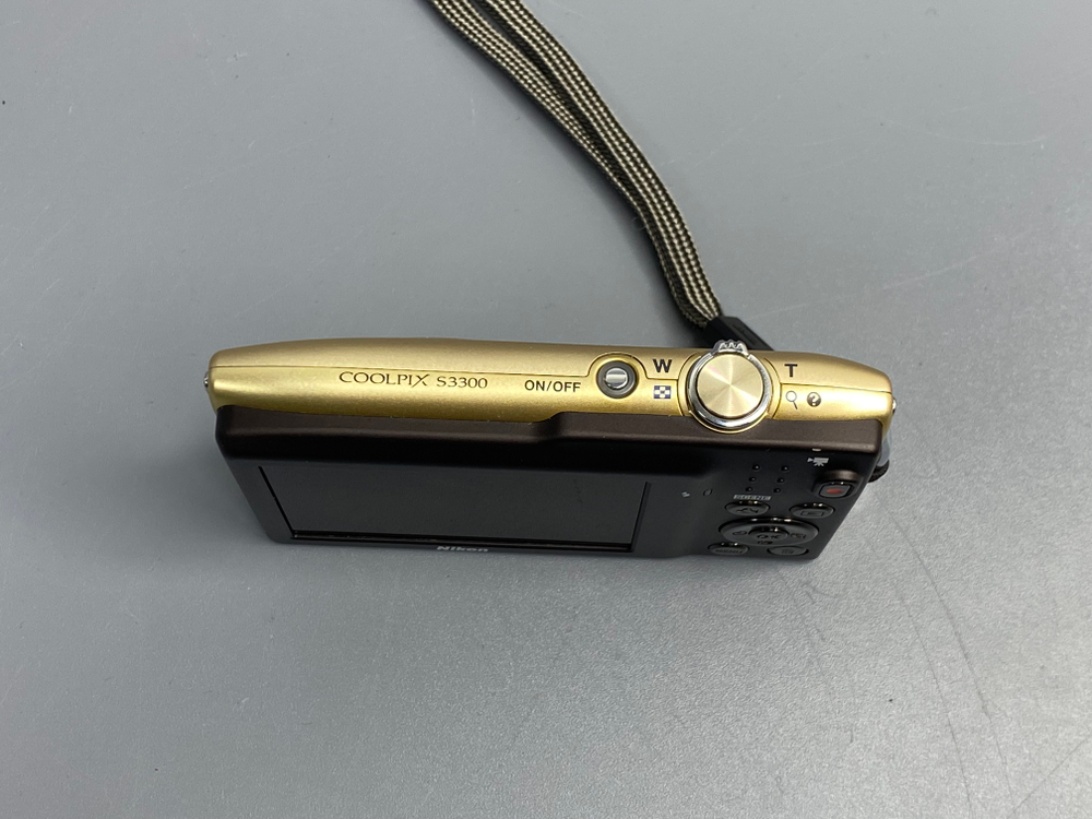 Nikon Coolpix S3300