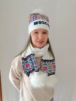 Шапка с шарфом комплект