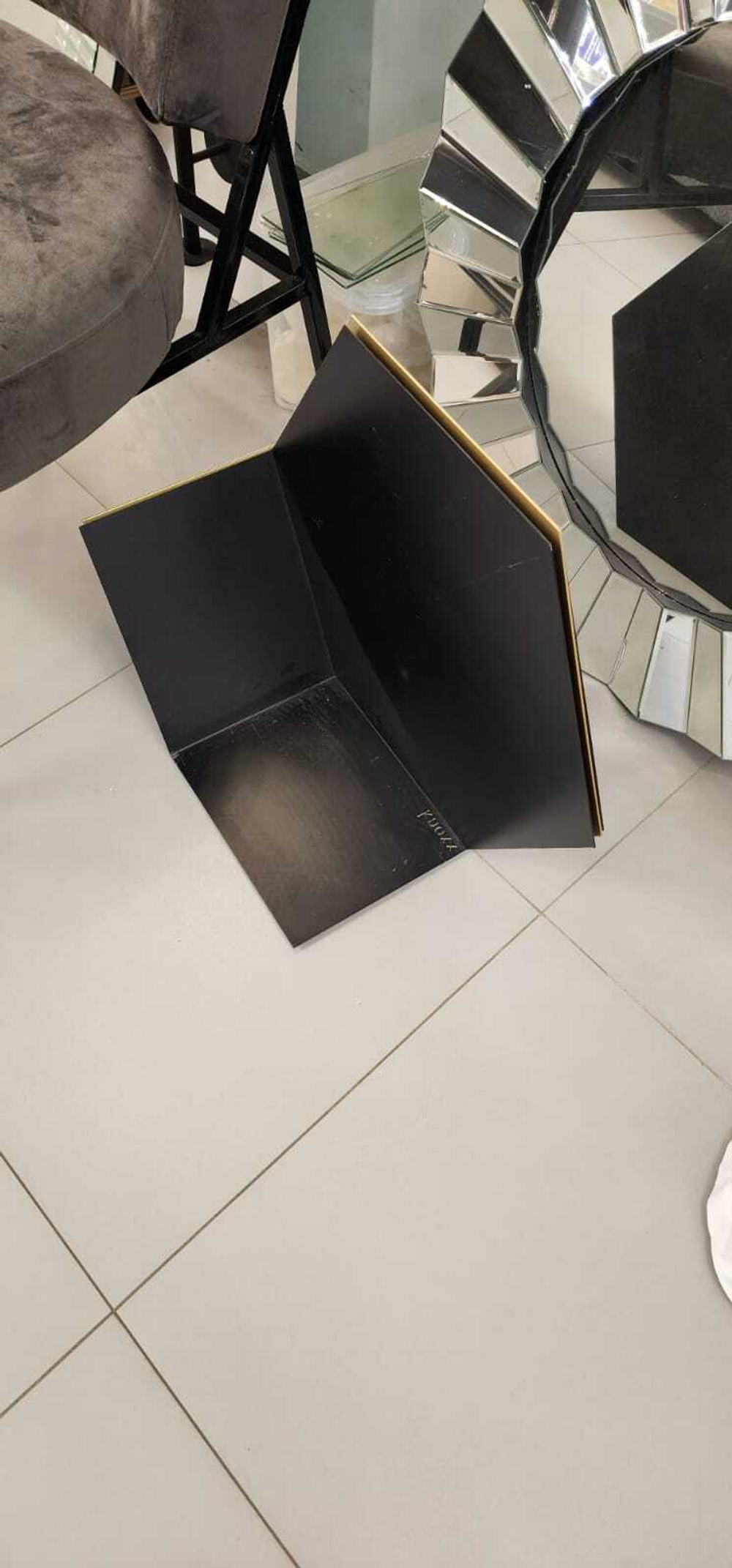 659
