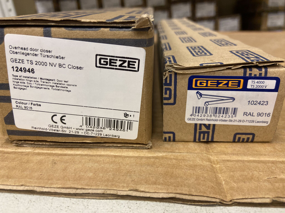 GEZE TS2000 NV BC EN2-4 белый RAL9016 в комплекте со стандартным рычагом