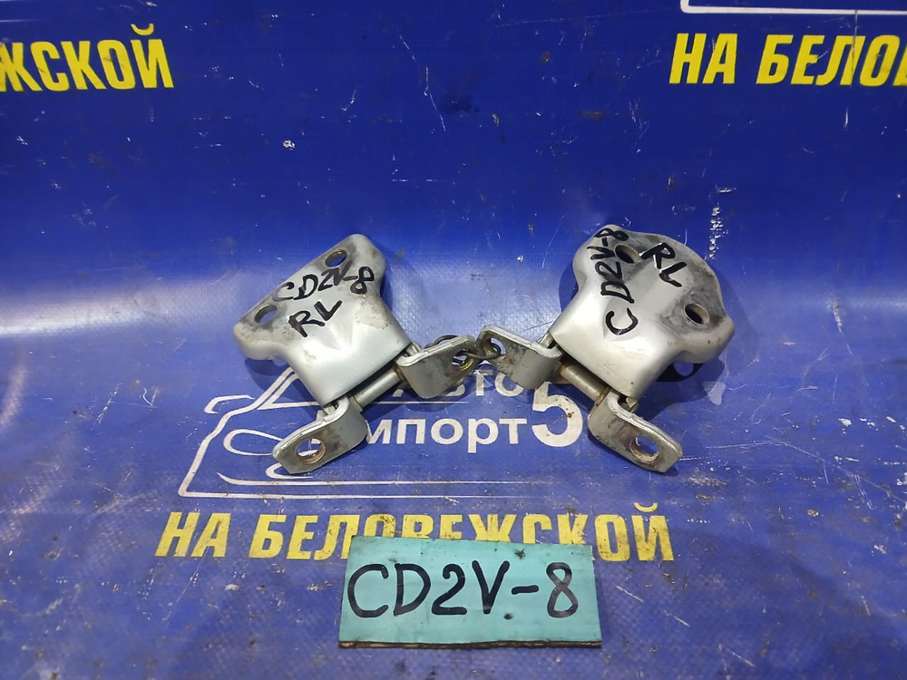 Петля двери задней левой MITSUBISHI LIBERO 2001
