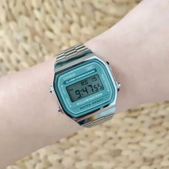 Электронные наручные часы Casio A168WA-3AYDR