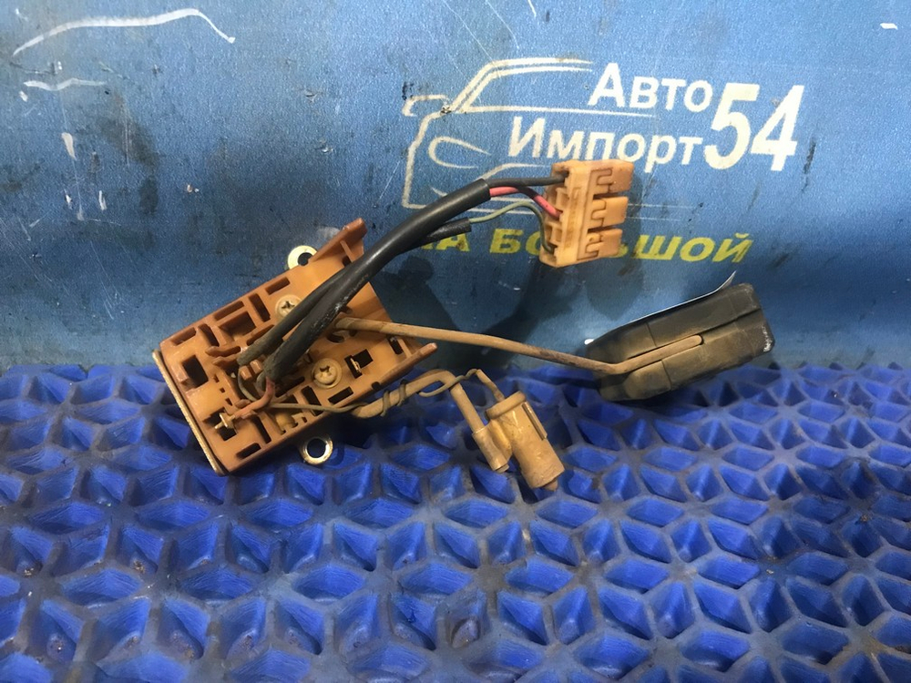 Датчик уровня топлива TOYOTA RAV4 1995