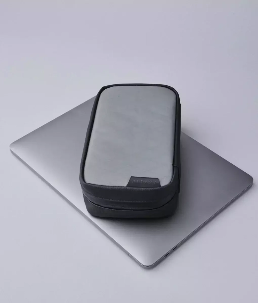 Несессер Alpaka Tech Kit