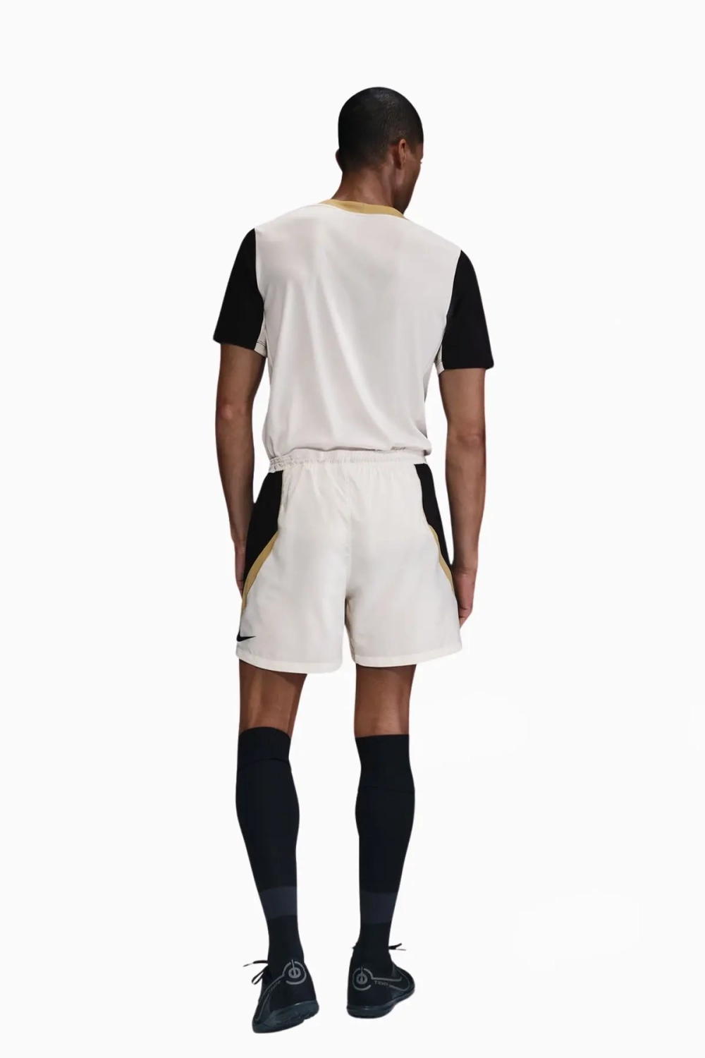 Шорты Nike Strike+