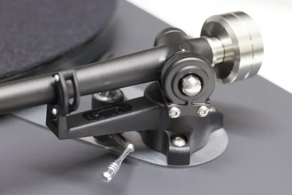 Rega Planar 6 Black
