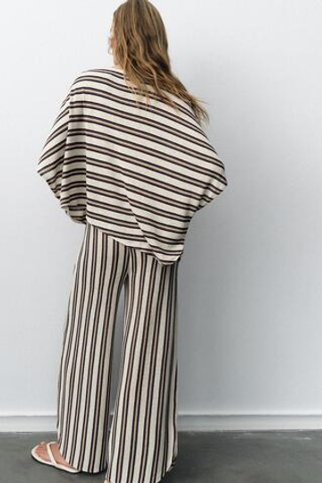 ZARA БРЮКИ ИЗ ФАКТУРНОЙ ТКАНИ С РАЗРЕЗАМИ, ПОЛОСКИ