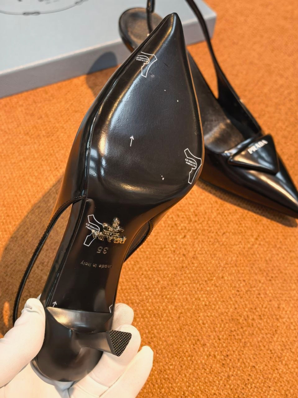 Туфли Prada