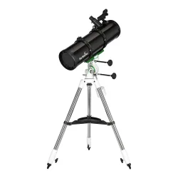 Телескоп Sky-Watcher N130P StarQuest2 EQ2 - общий вид на штативе, вид сзади со стороны крышки
