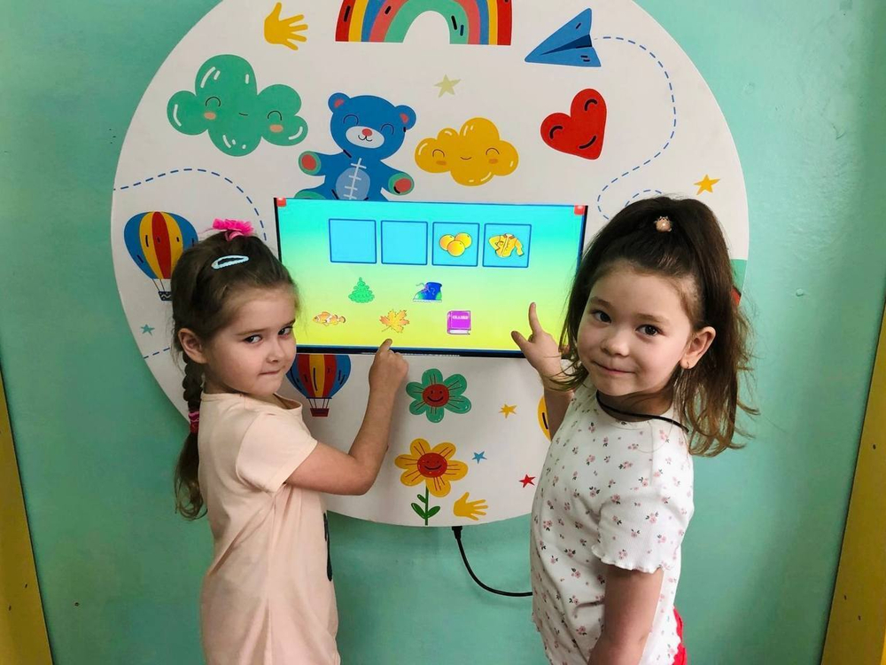 Интерактивная панель MiniKids 32"