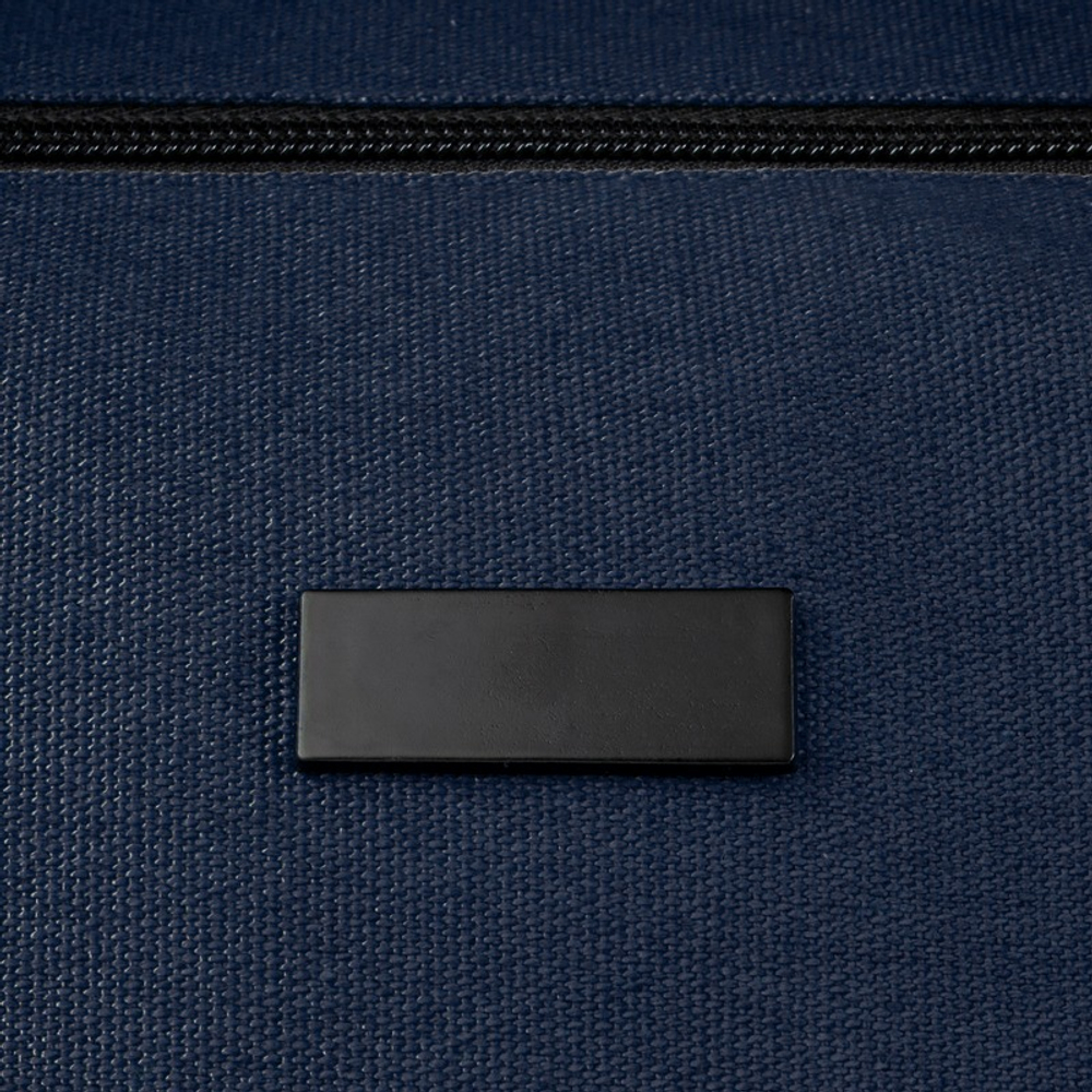 12068155_e2