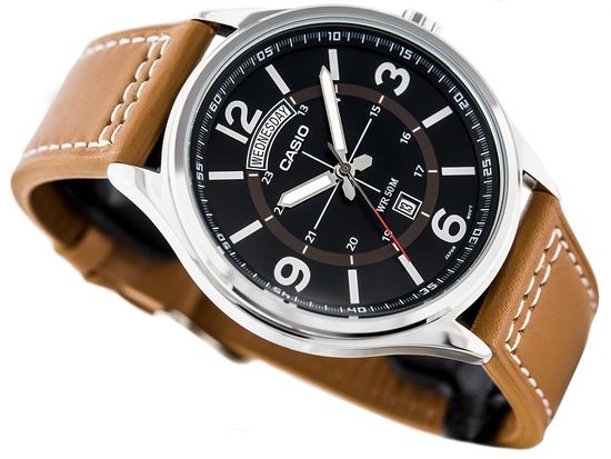 Мужские японские наручные часы Casio MTP-E129L-5AVDF