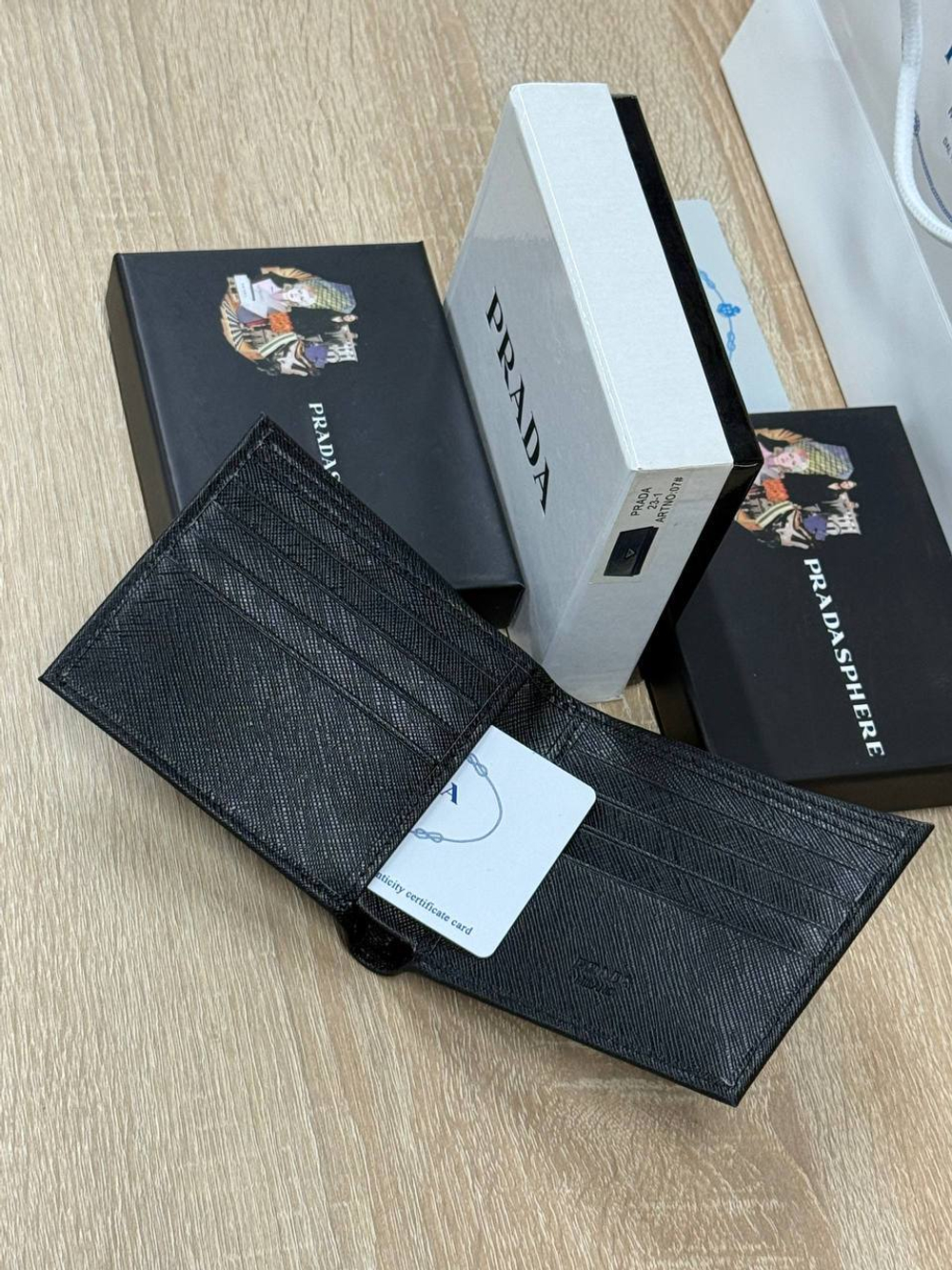 Кошелек Prada