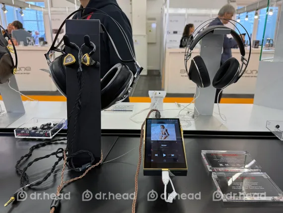 Astell&amp;Kern NOVUS 4.4mm