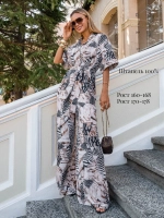 Костюм брючный из вискозы зебра