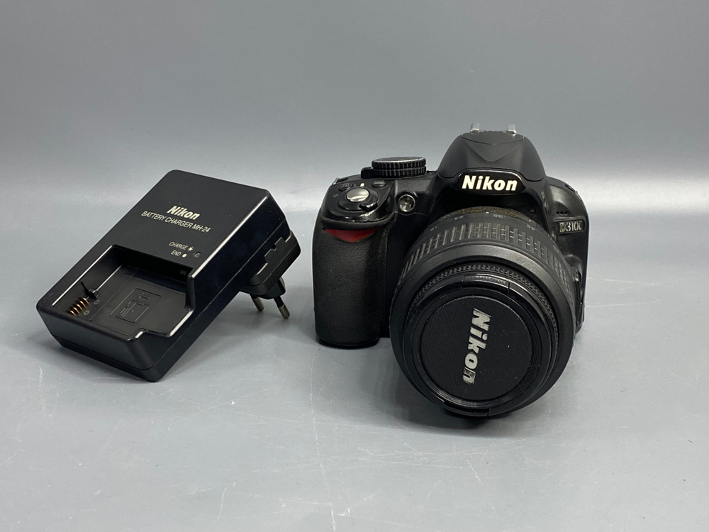 Nikon D3100 kit 18-55mm 86.500 кадров