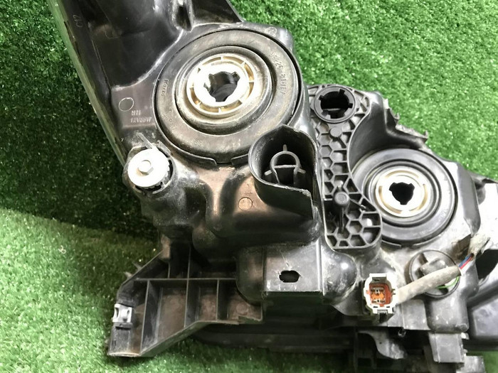 Фара левая Nissan Qashqai j11 17-23 галоген