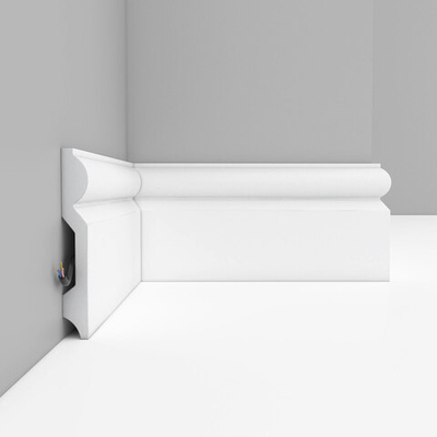 Плинтус Decormaster Дюропрофиль D137 ДМ