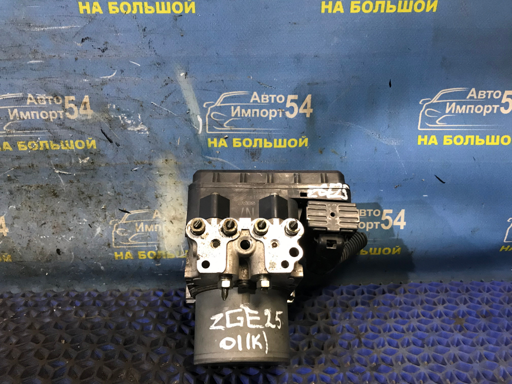 Блок ABS TOYOTA WISH 2010