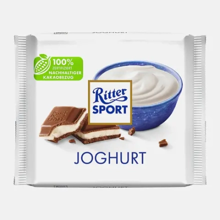 Молочный шоколад с йогуртной начинкой Ritter Sport 100г