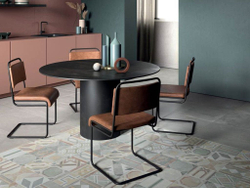 PLAY