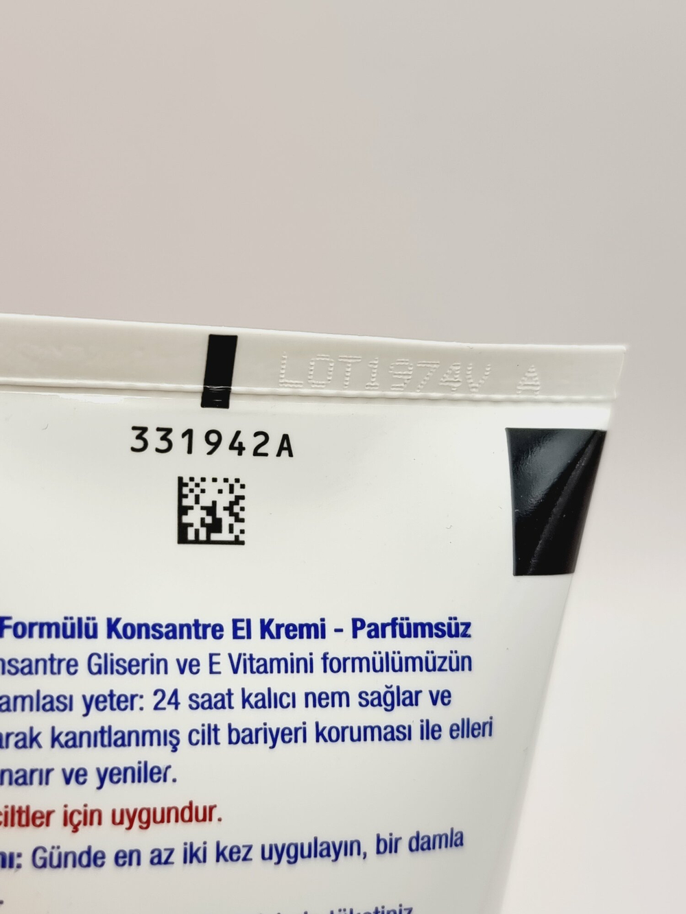 Neutrogena Крем для рук концентрированный для очень сухой кожи, с витамином Е и глицерином, без отдушки, 75 мл (Франция)