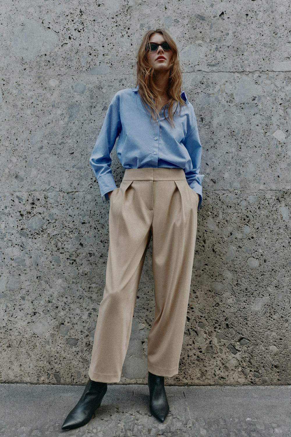 БРЮКИ CARROT FIT С ЗАЩИПАМИ — ZARA