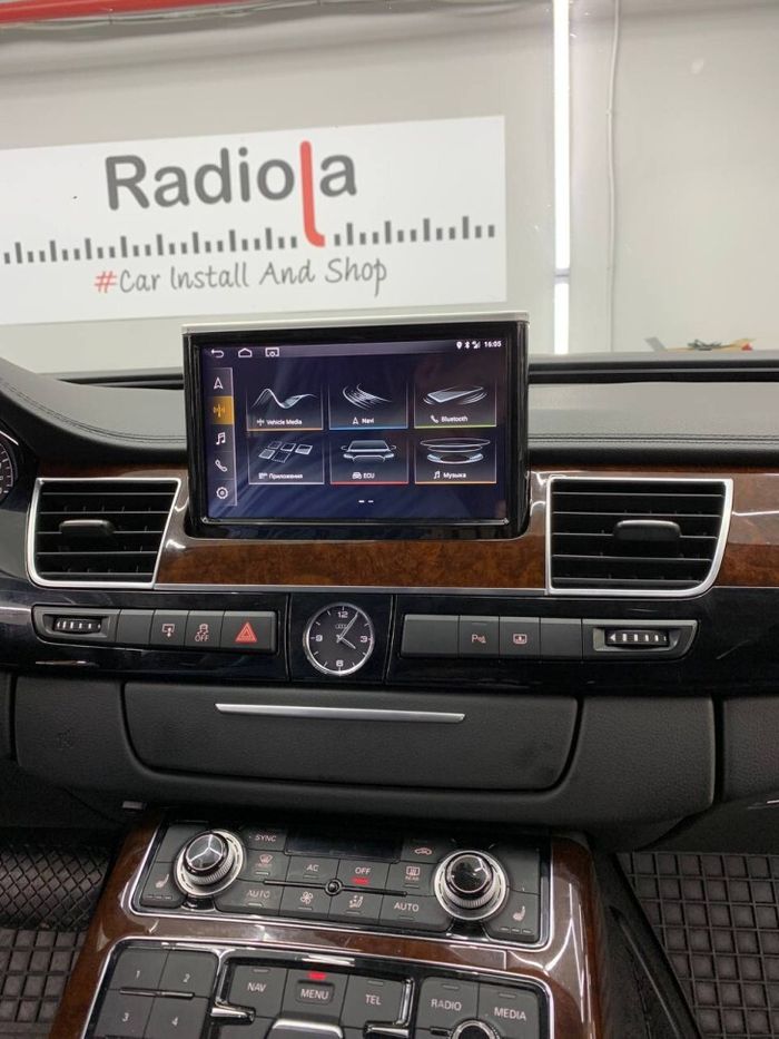 Магнитола для Audi A8 2010-2017 - RDL-1608 выезжающий монитор 8.4" на Android 12, Быстрая, CarPlay, 4G SIM-слот