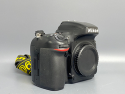 Nikon D600 295.000 кадров