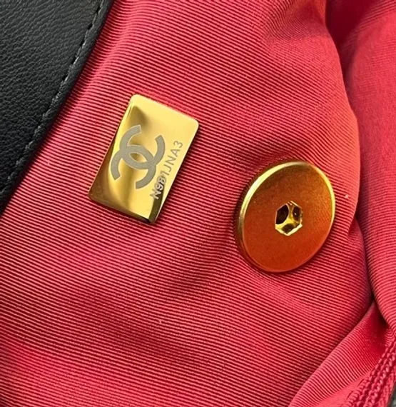 Сумка-конверт Chanel 19 среднего размера черный