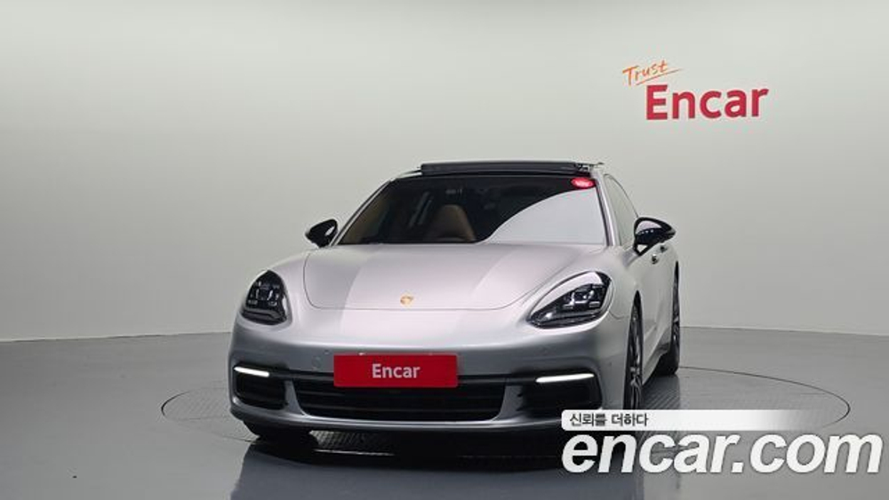 Porsche Panamera 3.0 AWD — 2018
