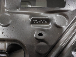 Крышка багажника Toyota RAV4 IV (XA40) 12-15 Б/У Оригинал 6700542460