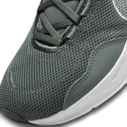 Кроссовки Nike M Legend Essential 3