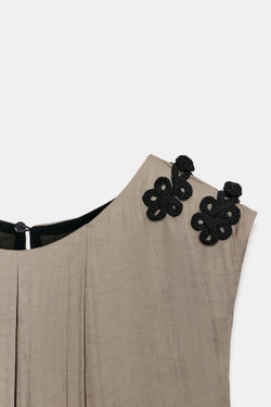 ZARA АТЛАСНЫЙ КОМБИНЕЗОН С ДЕКОРАТИВНЫМИ ЗАСТЕЖКАМИ, СЕРОВАТО-КОРИЧНЕВЫЙ