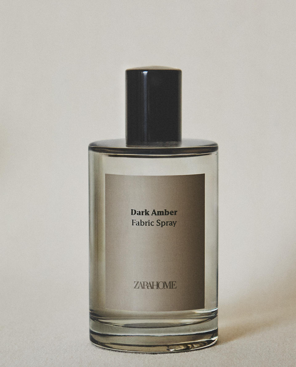 Ароматический спрей для тканей и одежды Dark Amber 100 мл Zara Home