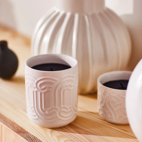 Свеча ароматическая IKEA SOTRONN (СОТРЕНН), Красные ягоды и ваниль, Белый, 45 часов